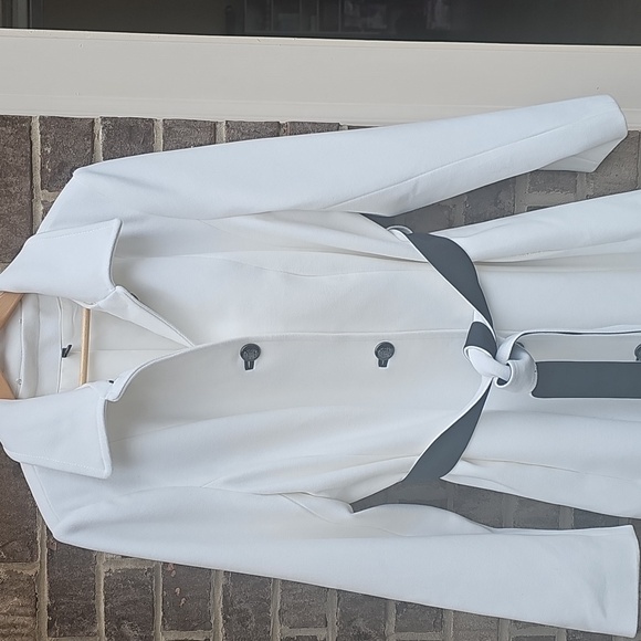 White House Black Market Elegant White Women's Long Trench Coat 2X - Picture 2 of 9